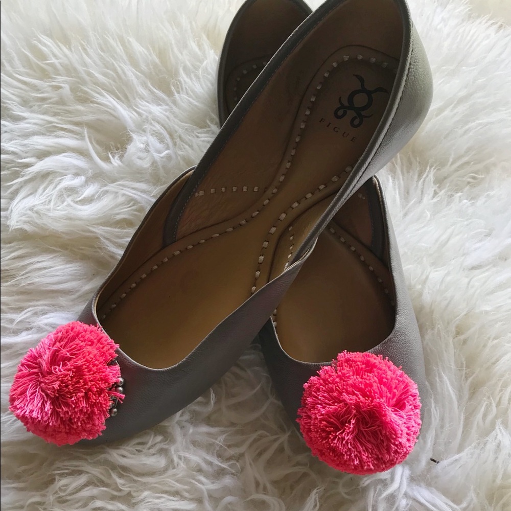 Figue Taupe Slippers with Pompoms